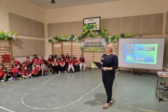 d0d19a30-258c-4c9b-9cfa-1715b5374d19